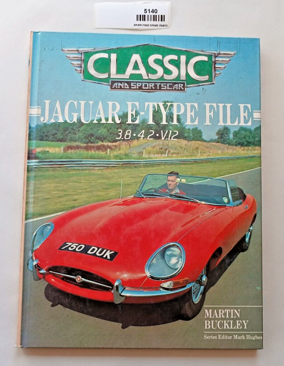 Classic and Sportscar JAGUAR E-TYPE FILE 1.8.4.2.V12 by Martin Buckley hardcover0