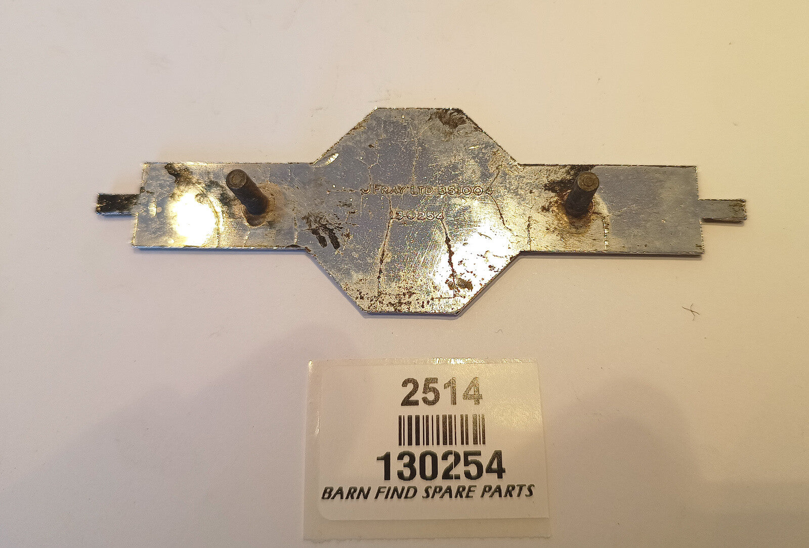 Original J Fray Ltd MG emblem black and chrome 130254 Used3