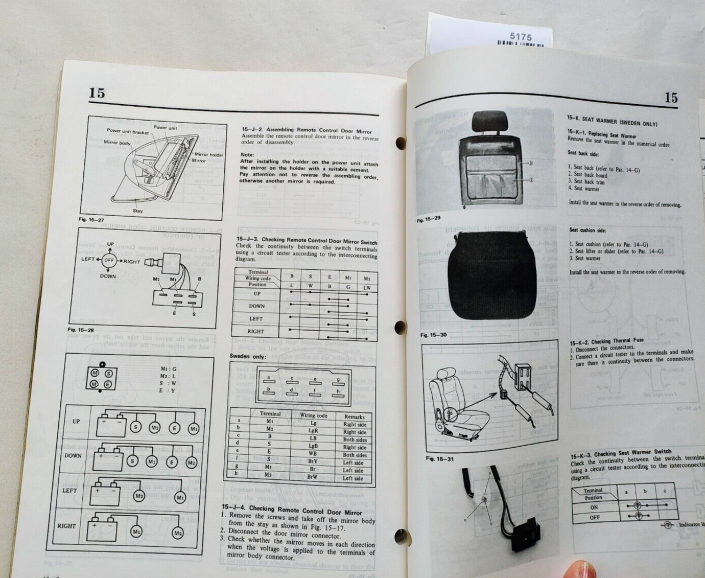 Original MAZDA 626 genuine dealer workshop manual 1978 pre-owned6