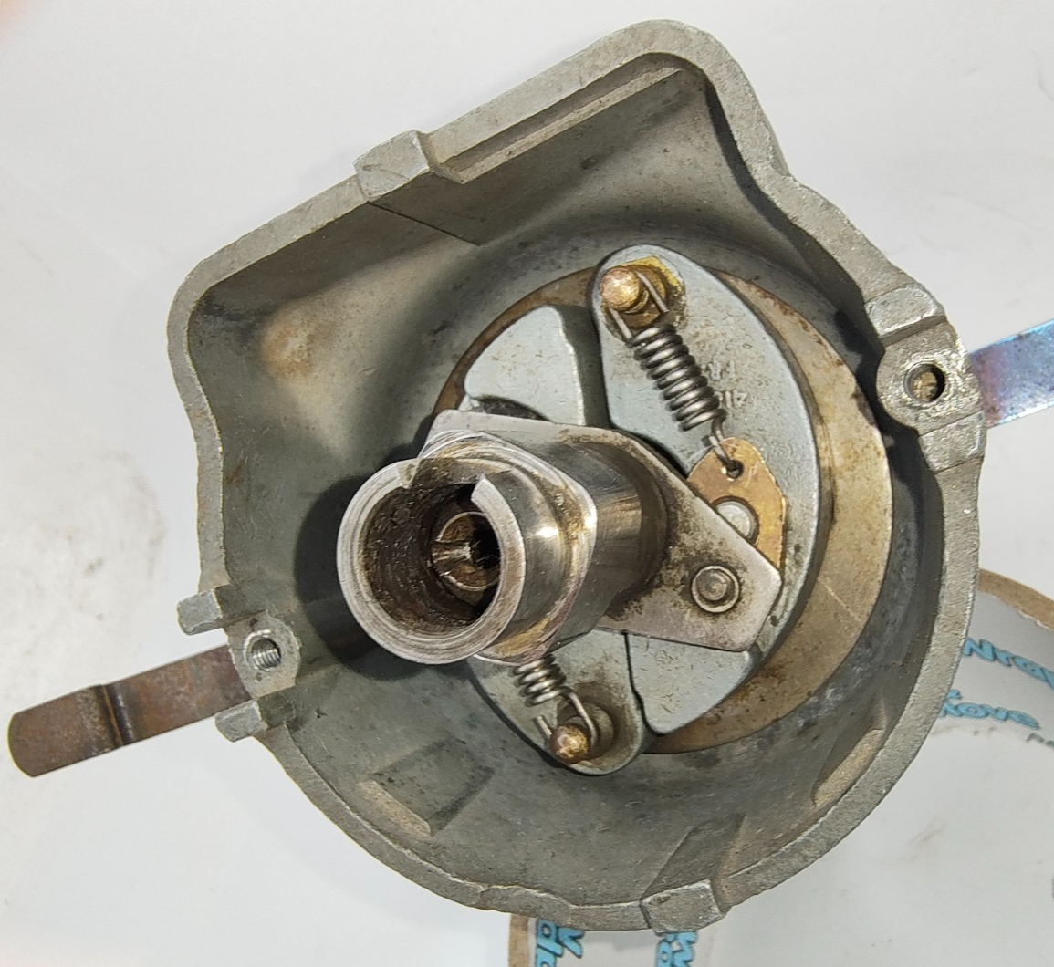 Original LUCAS used DISTRIBUTOR DKY4A 40144D V140 dated March 194912