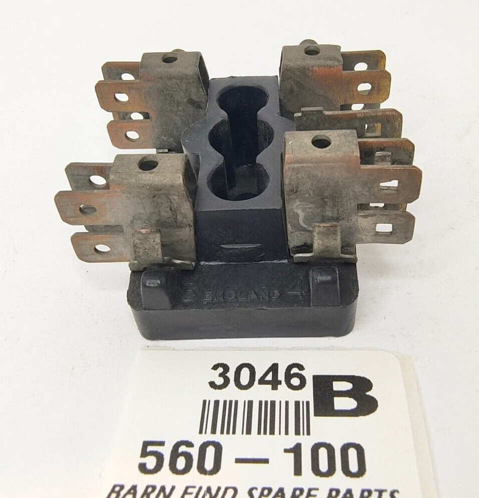 Original Bakelite Lucas Used MG fuse box 2 fuse 4FJ  560-100 Sold separately7