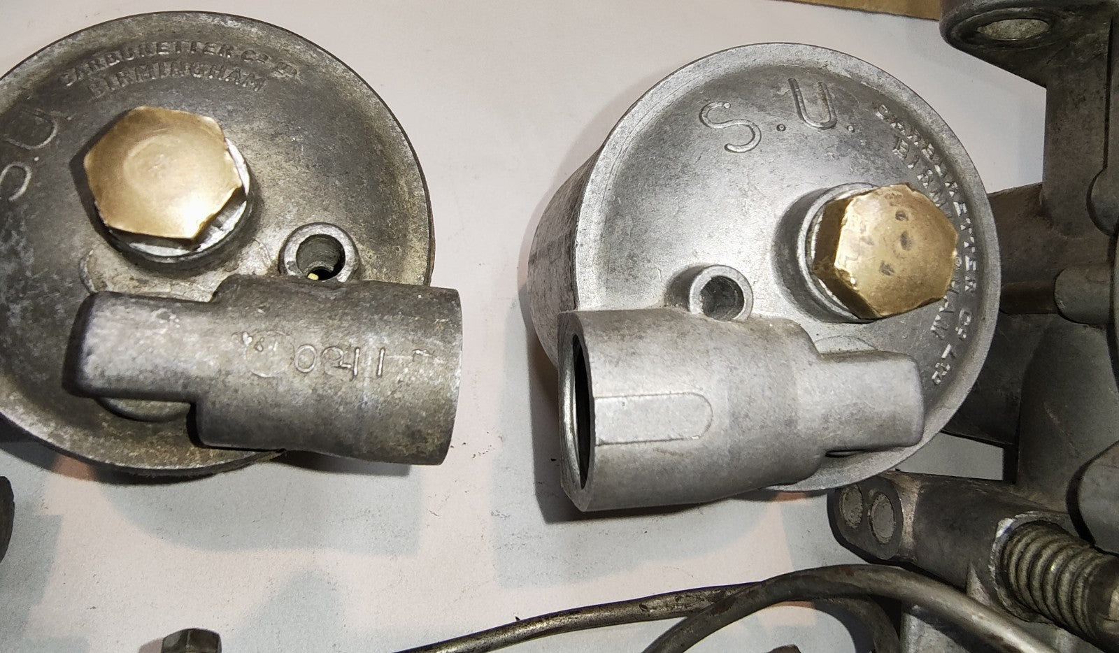 Original USED Set of SU HD6 carburettors AUC 7081 W5