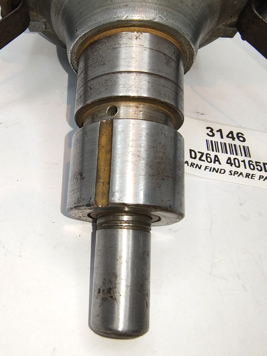 Lucas Original Used Distributor DZ6A 40165D, P75 Date Stamped 5 514