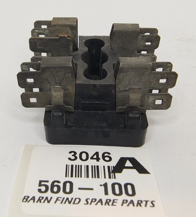 Original Bakelite Lucas Used MG fuse box 2 fuse 4FJ  560-100 Sold separately5