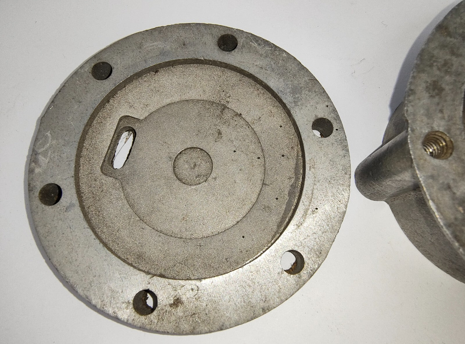 SU Fuel Pump body used AUA4080 inc gasket AUA4081 AUA887 AUA1422 AUA1464 AUA14218