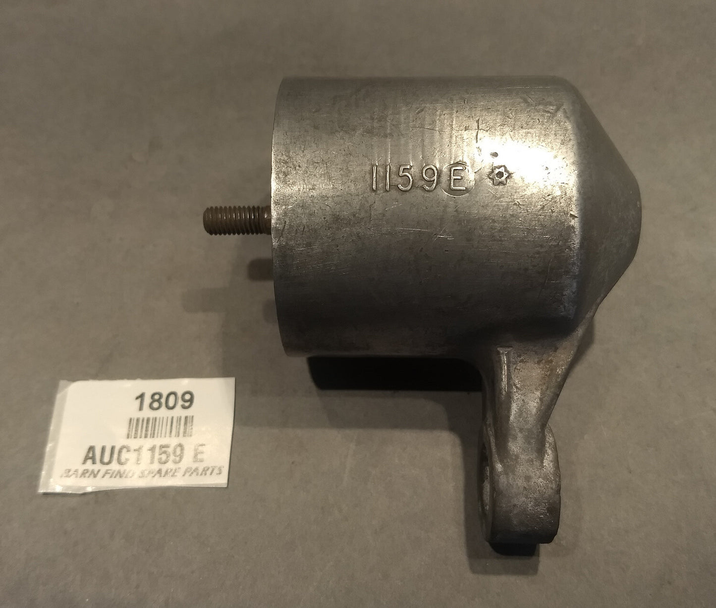 SU Carburettor Float Bowl - (Left Hand Short), 2. 5/16" Diameter AUC1159 E0