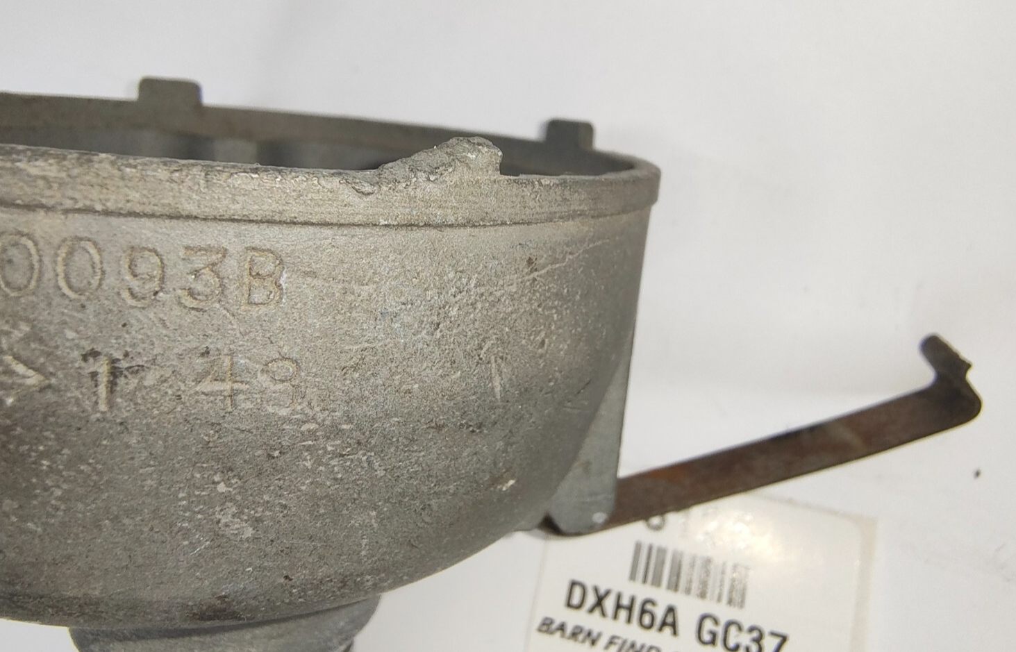 Lucas Used DXH6A Distributor Housing, 40093B  Type No. GC37 Dated January 194811