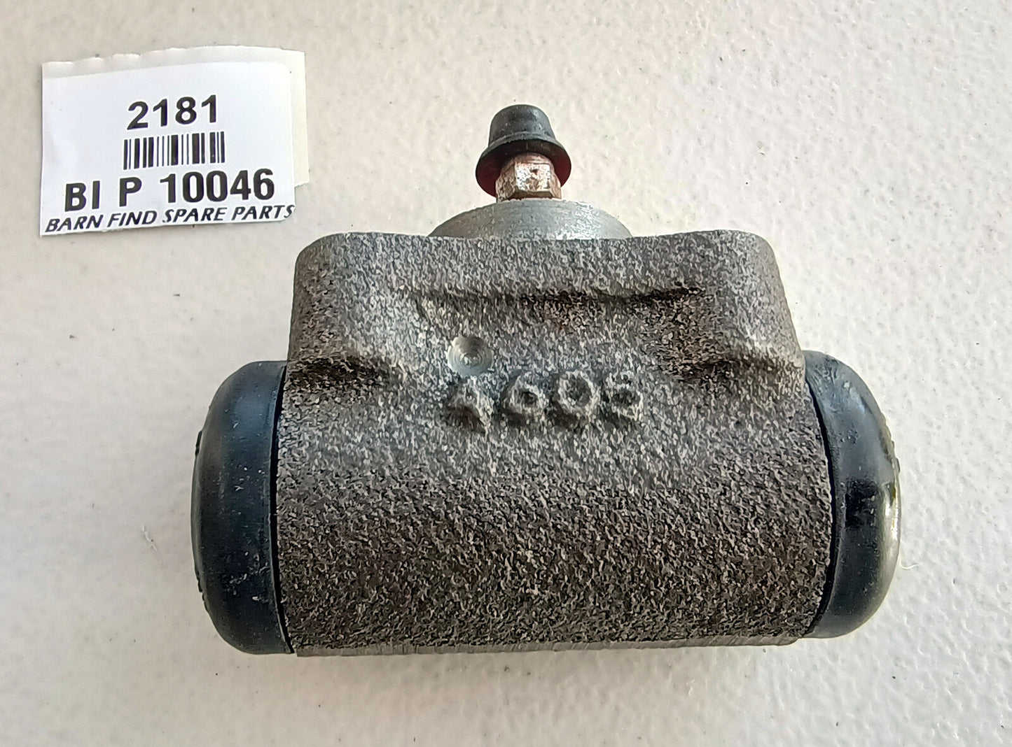 HOLDEN COMMODORE REAR DRUM BRAKE WHEEL CYLINDER, BI P 10046. New Old Stock.2