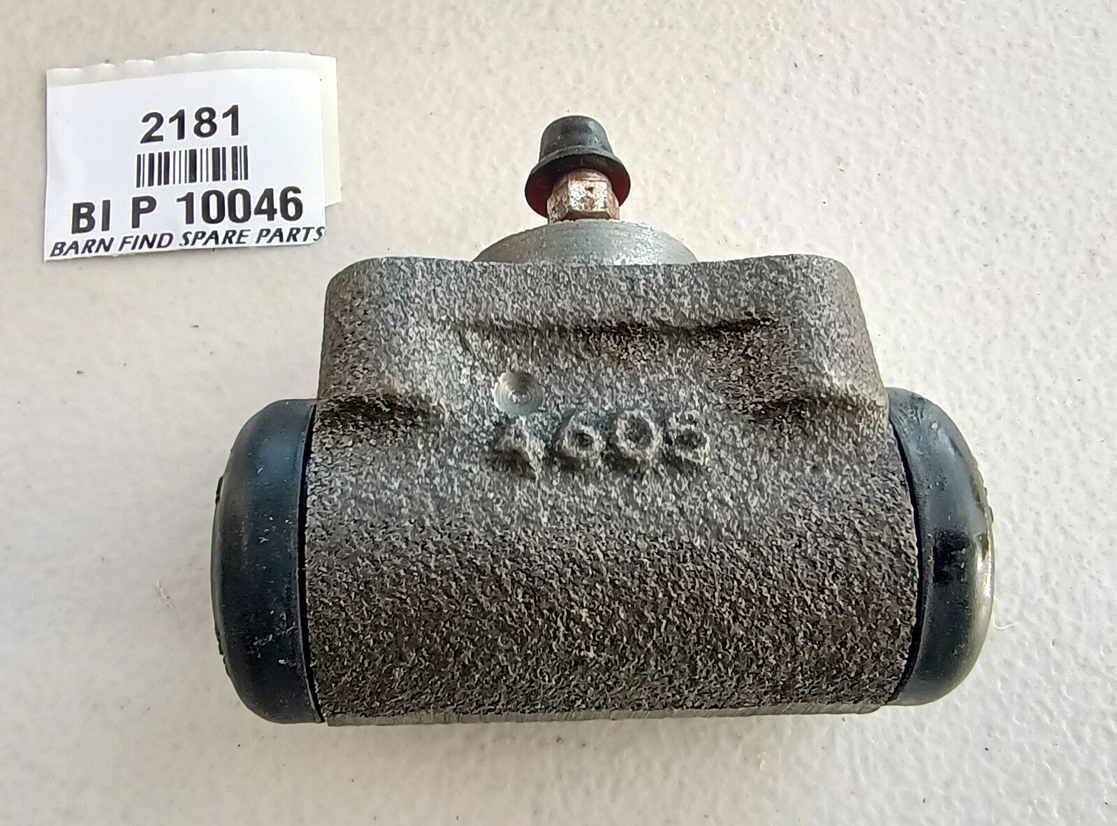 HOLDEN COMMODORE REAR DRUM BRAKE WHEEL CYLINDER, BI P 10046. New Old Stock.2