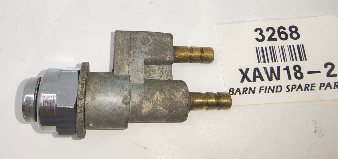 Trico original used Vaco-Matic Screen Washer XAW18-2 tank, pump, bracket, switch12