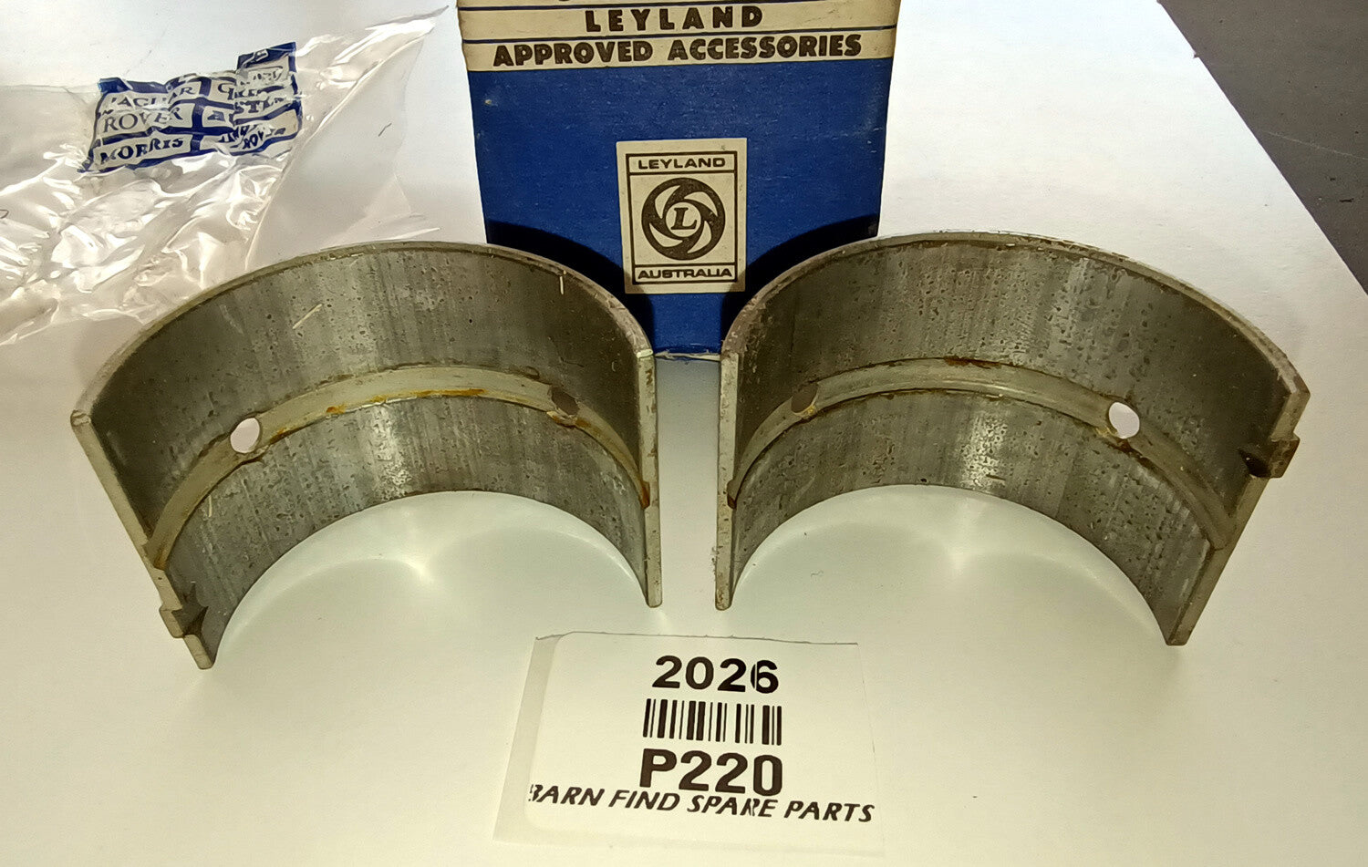 NOS Leyland Australia Bearing Pair P220 Stamped 3073 M ST RL31