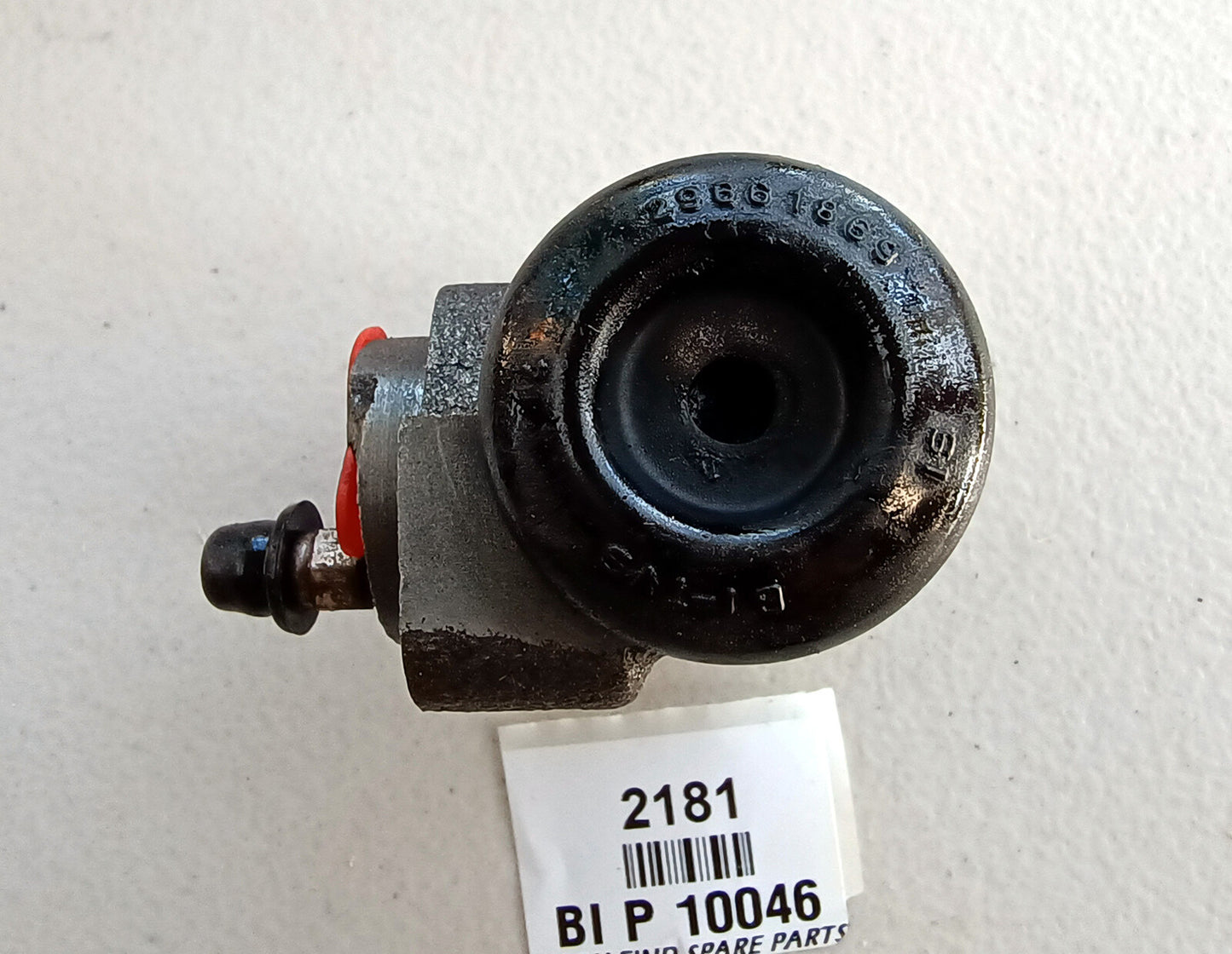 HOLDEN COMMODORE REAR DRUM BRAKE WHEEL CYLINDER, BI P 10046. New Old Stock.3