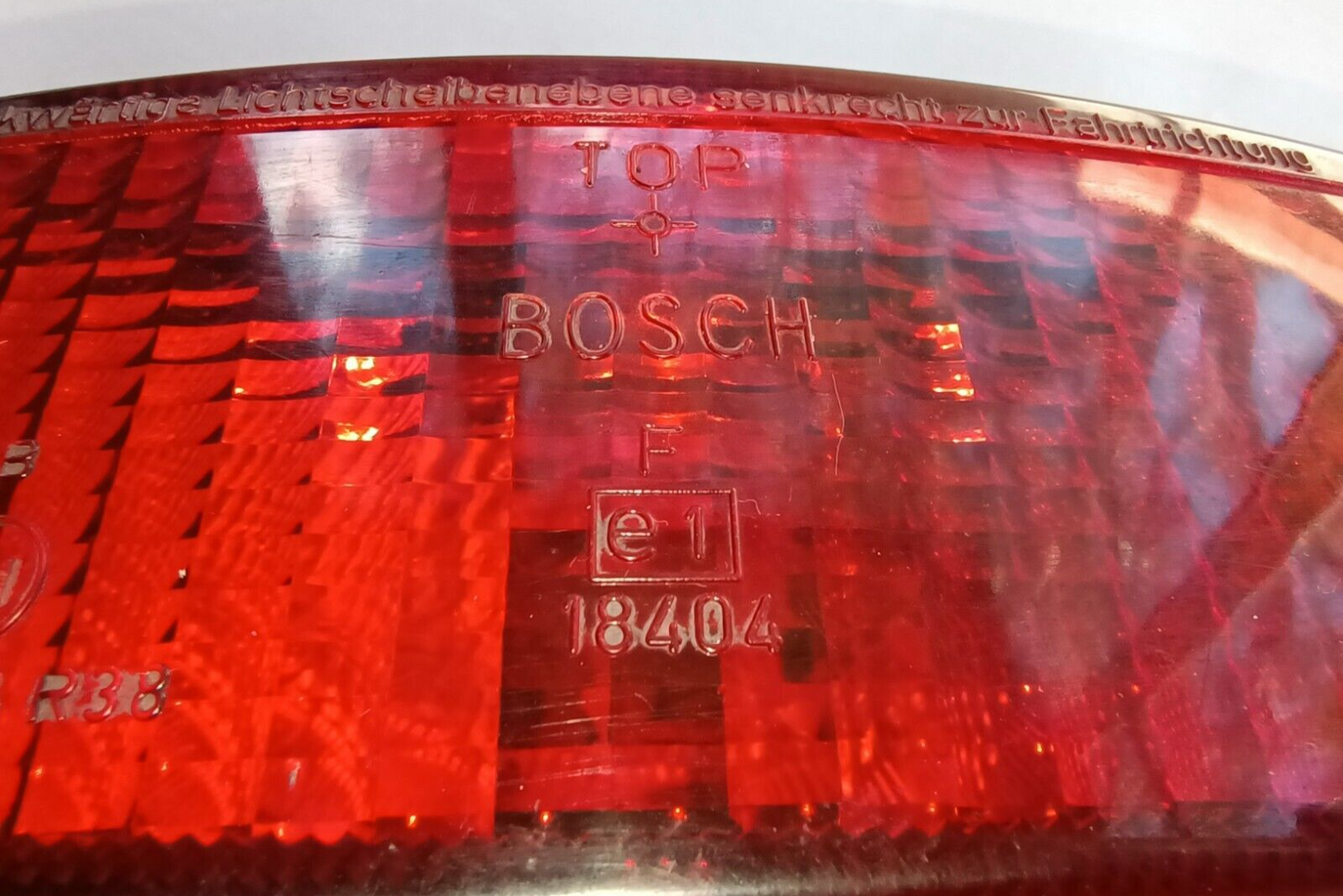 Original Ferrari F40 & 328 Bosch 0018404R38 red Fog Light - used 606700007
