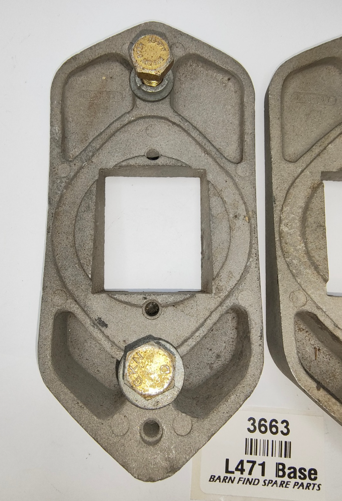 Lucas Type L471 rear lamp curved mounting plates Suit Morris Oxford  & others1