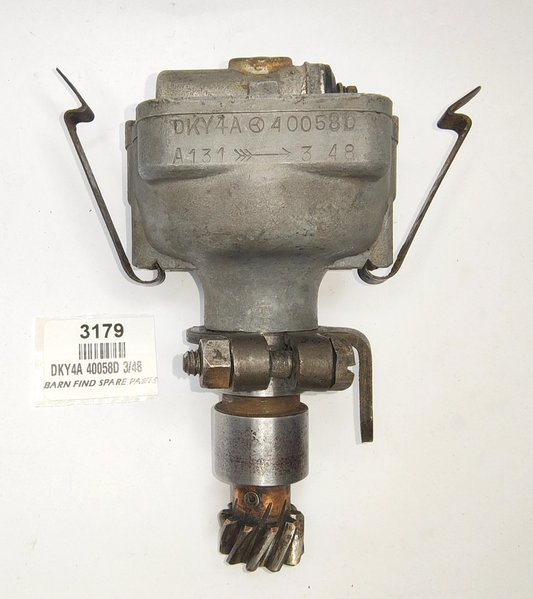 LUCAS USED DISTRIBUTOR DKY4A 40058D,  A131  Date stamped 3 48 (March 1948) MG TD0