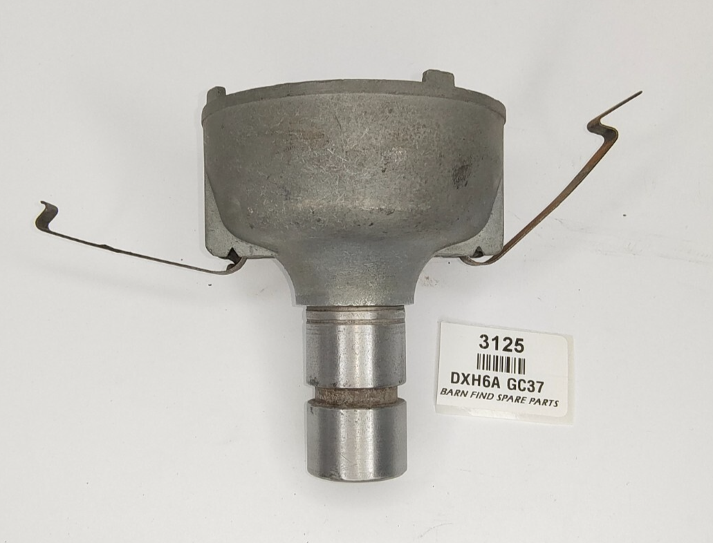 Lucas Used DXH6A Distributor Housing, 40093B  Type No. GC37 Dated January 19483