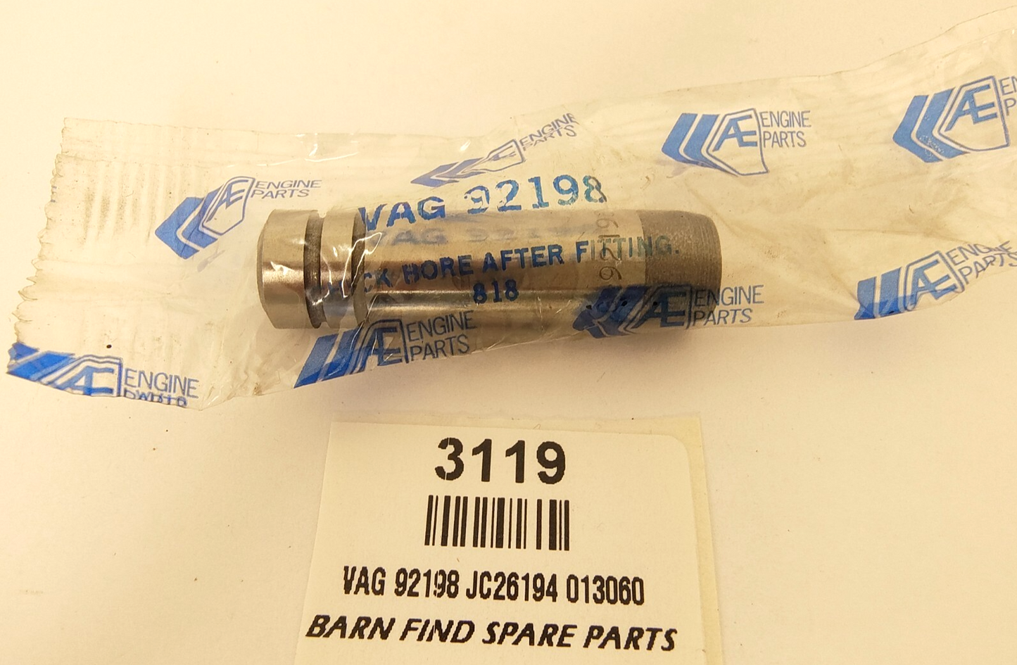 Jaguar Exhaust guide - new old stock Pns: VAG 92198 JC26194 0130600