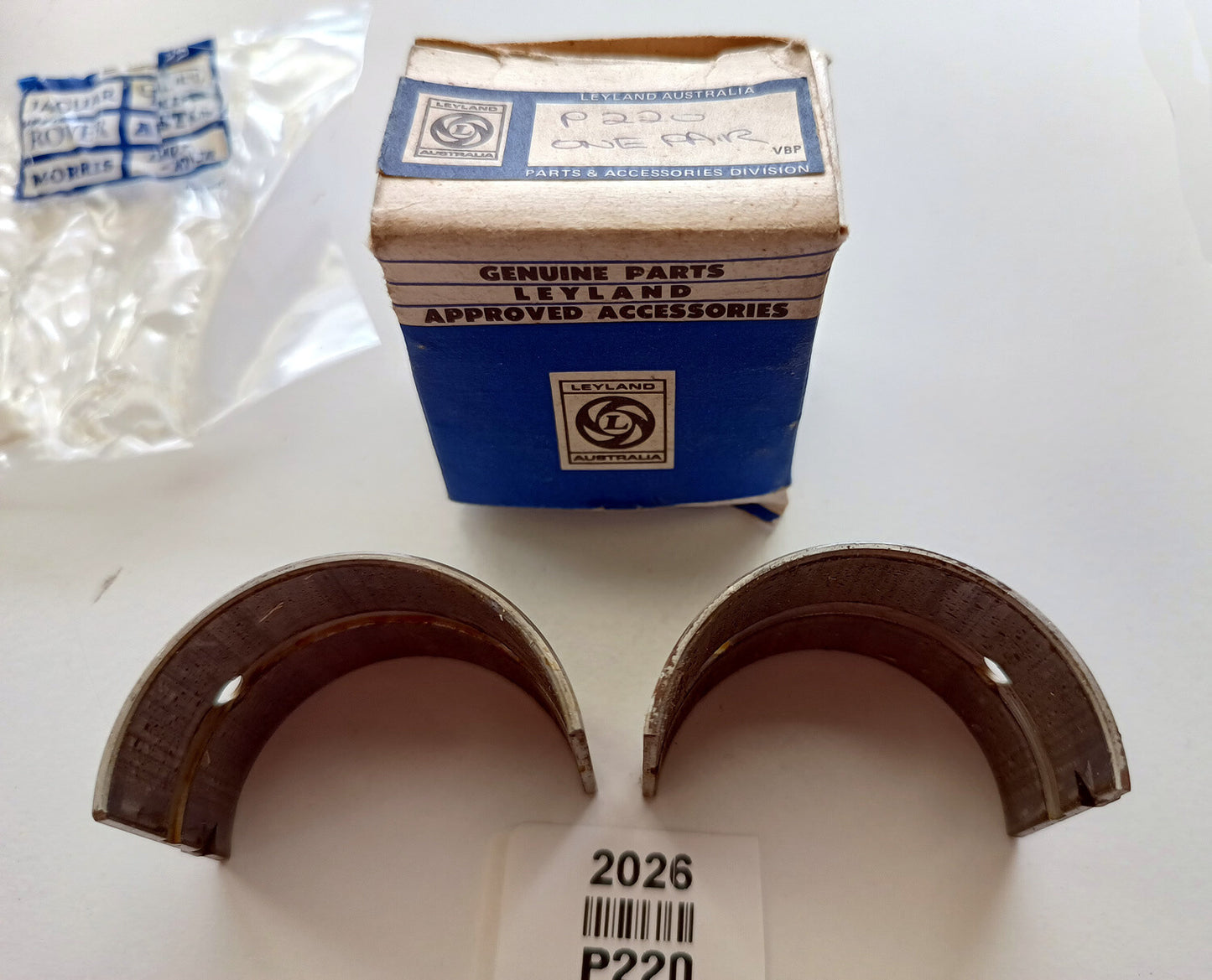 NOS Leyland Australia Bearing Pair P220 Stamped 3073 M ST RL30