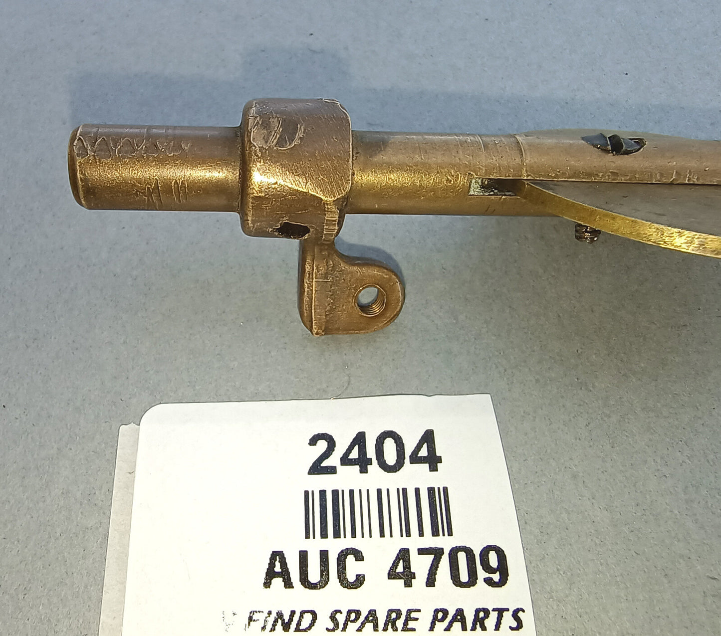 SU Brass USED Throttle Stop Left Hand & Spindle AUC 4709, Used Condition2