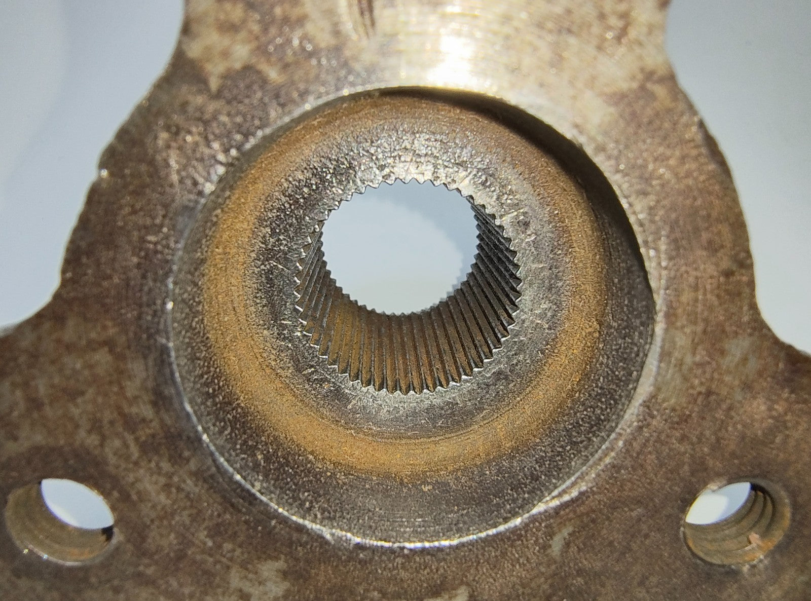 Flange pinion shaft, Good Used Condition, spline in very good condition 262-0706