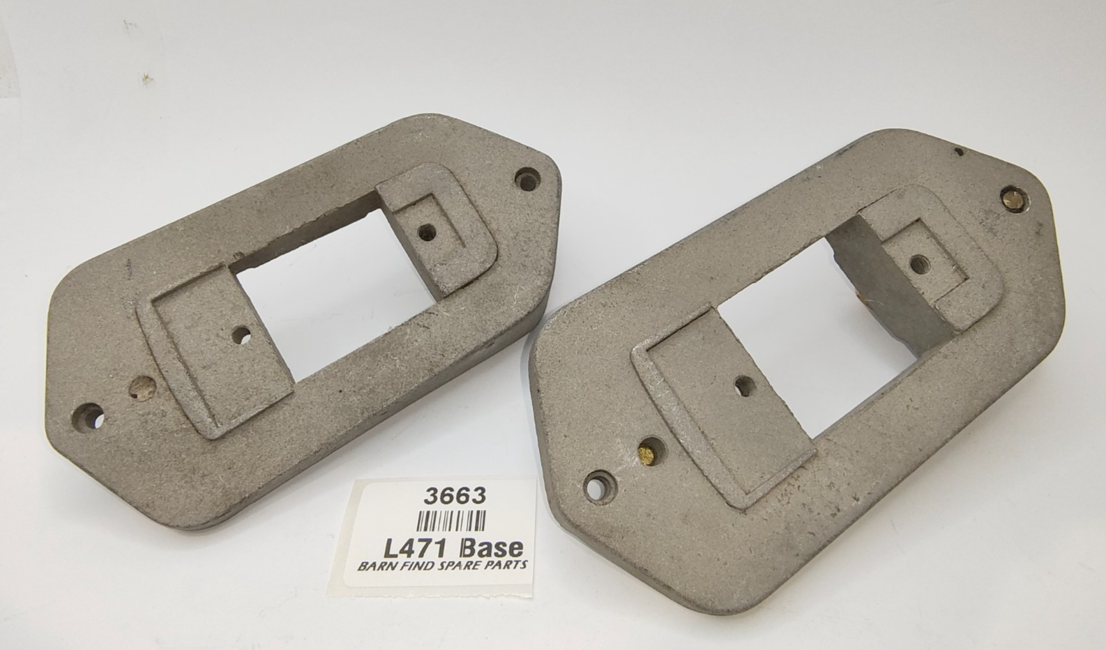 Lucas Type L471 rear lamp curved mounting plates Suit Morris Oxford  & others6