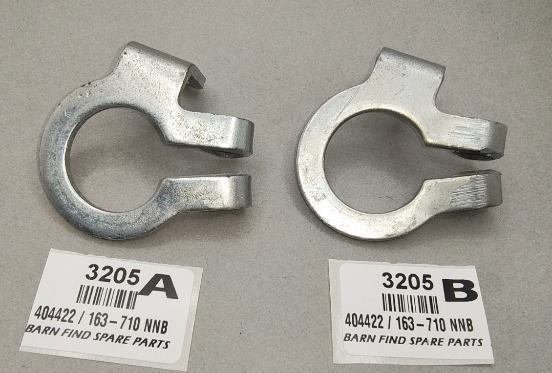 MG Lucas Distributor Clamp 404422 or 163-710 New Old Stock Suits MG TC-Early TD3
