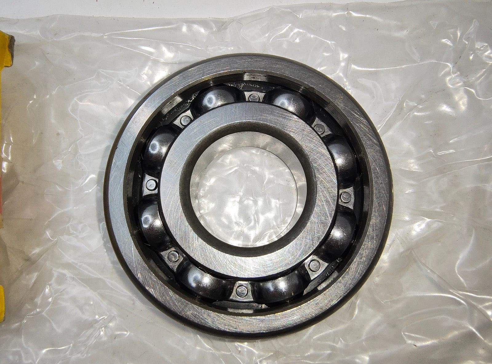 NSK  DEEP GROOVE BALL BEARING, Original NSK Packaging New Old Stock 6305CM2