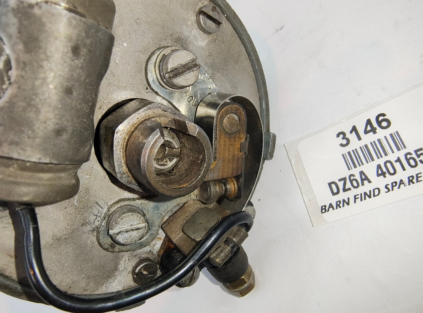 Lucas Original Used Distributor DZ6A 40165D, P75 Date Stamped 5 518