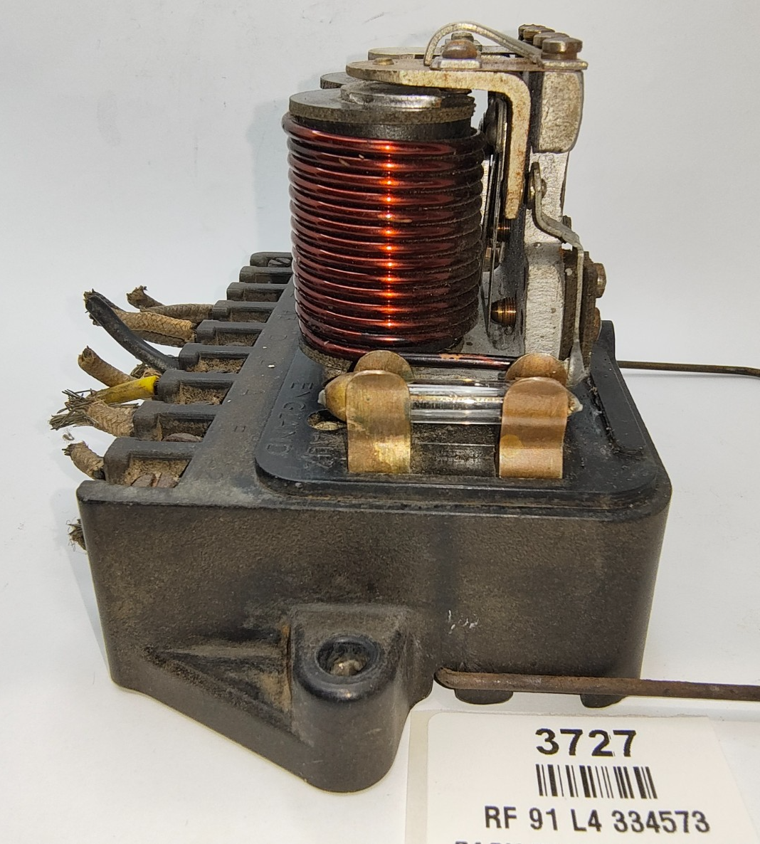Lucas Original USED 12 Volt RF91 L4 334573 Regulator/Control Box, Bakelite Lid14