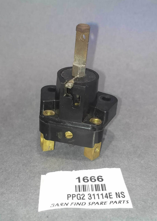 Lucas Used PPG2 31114E Three stage Turn to pull on-push Off Switch 0