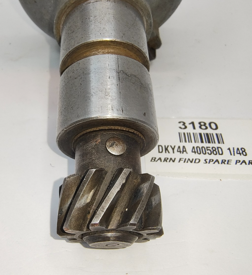 LUCAS USED DISTRIBUTOR DKY4A 40058D,  A131 Date stamped 1 48 (January 1948)4
