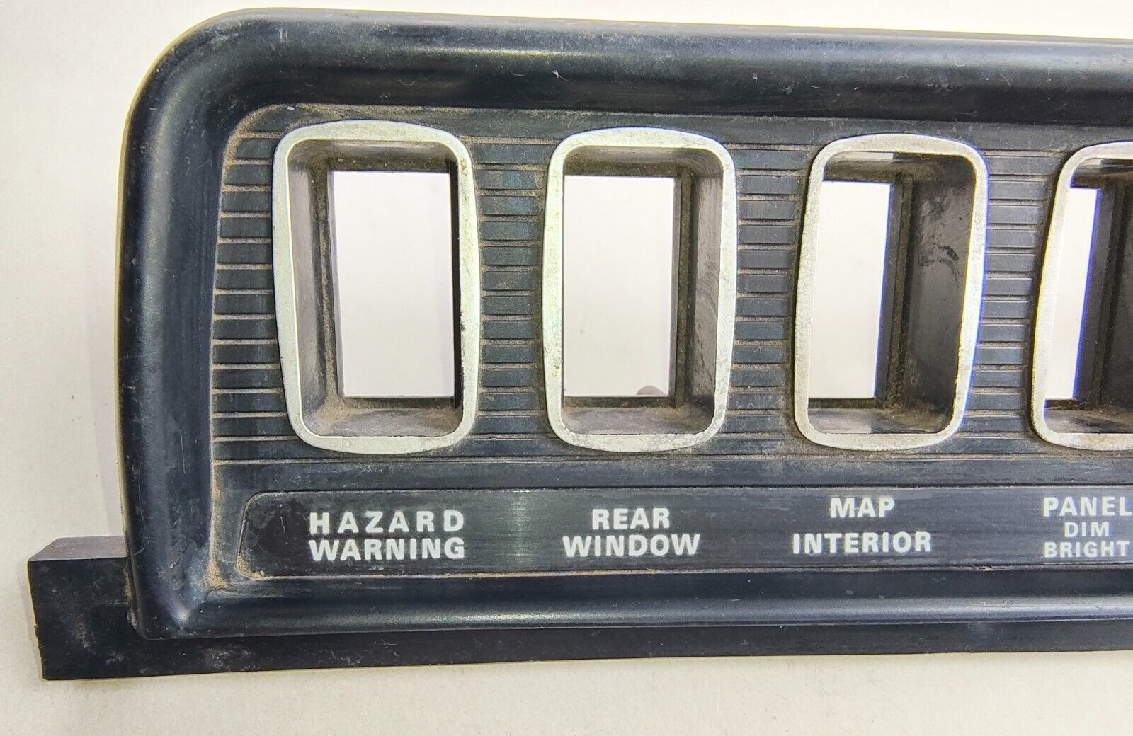 Original Lucas Jaguar XJ6 Dash Switch Panel Middle Console - used 30282U 16721