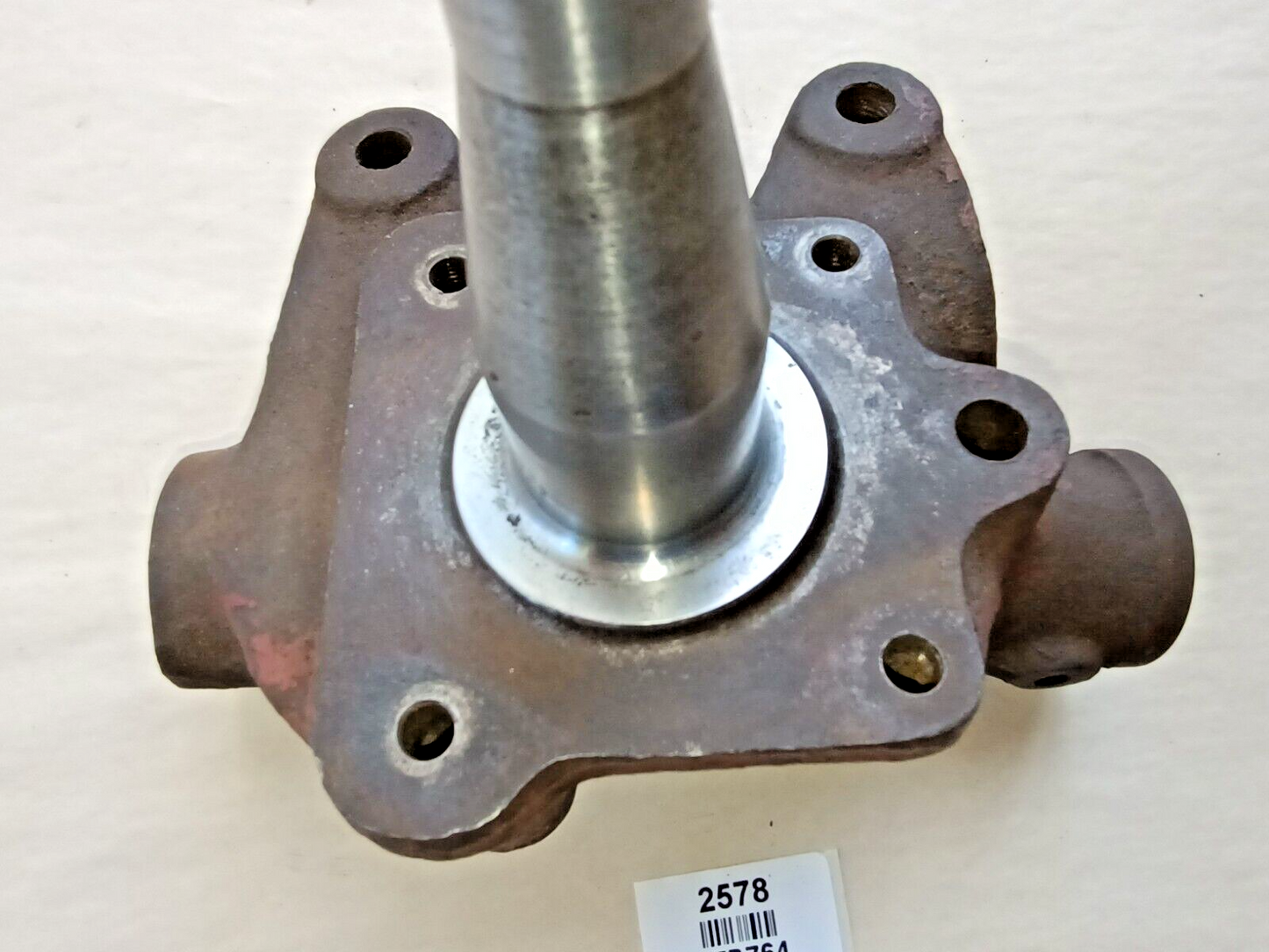 MG B Right Hand Stub / Hub King Pin BTB394 RH  Reconditioned Used9