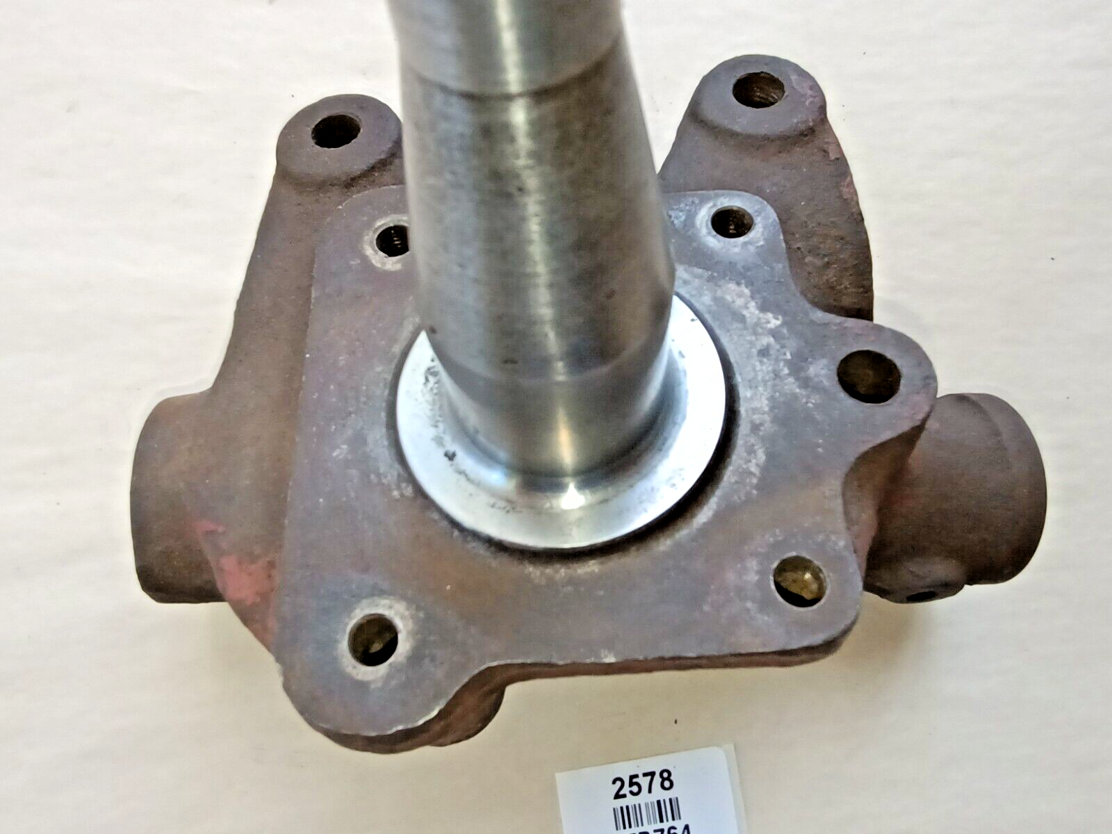 MG B Right Hand Stub / Hub King Pin BTB394 RH  Reconditioned Used9