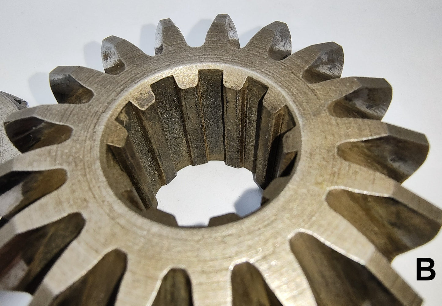 Pair of Original differential Spider Gears 265240 ATA7037 Some MG Austin Morris15