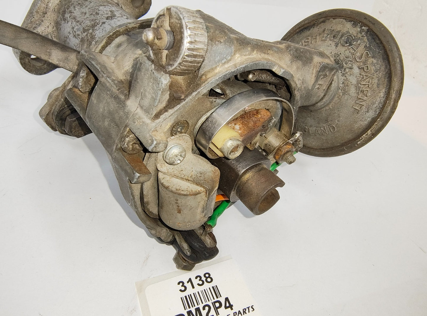 Original Lucas DM2P4 40530A USED 4 cylinder distributor date stamped 11 5810