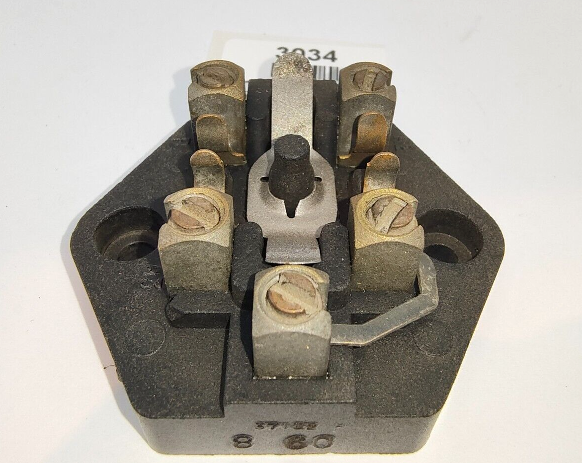 Original Lucas Bakelite FS6 screw terminal 2 fuse block - 162-500 New Old Stock2