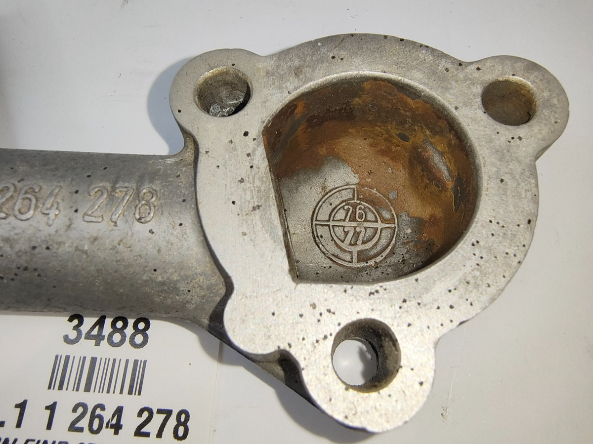 Genuine Cylinder Head Flange Cover Good Used 1.1 1 264 278 Suit BMW E23 7 Series4