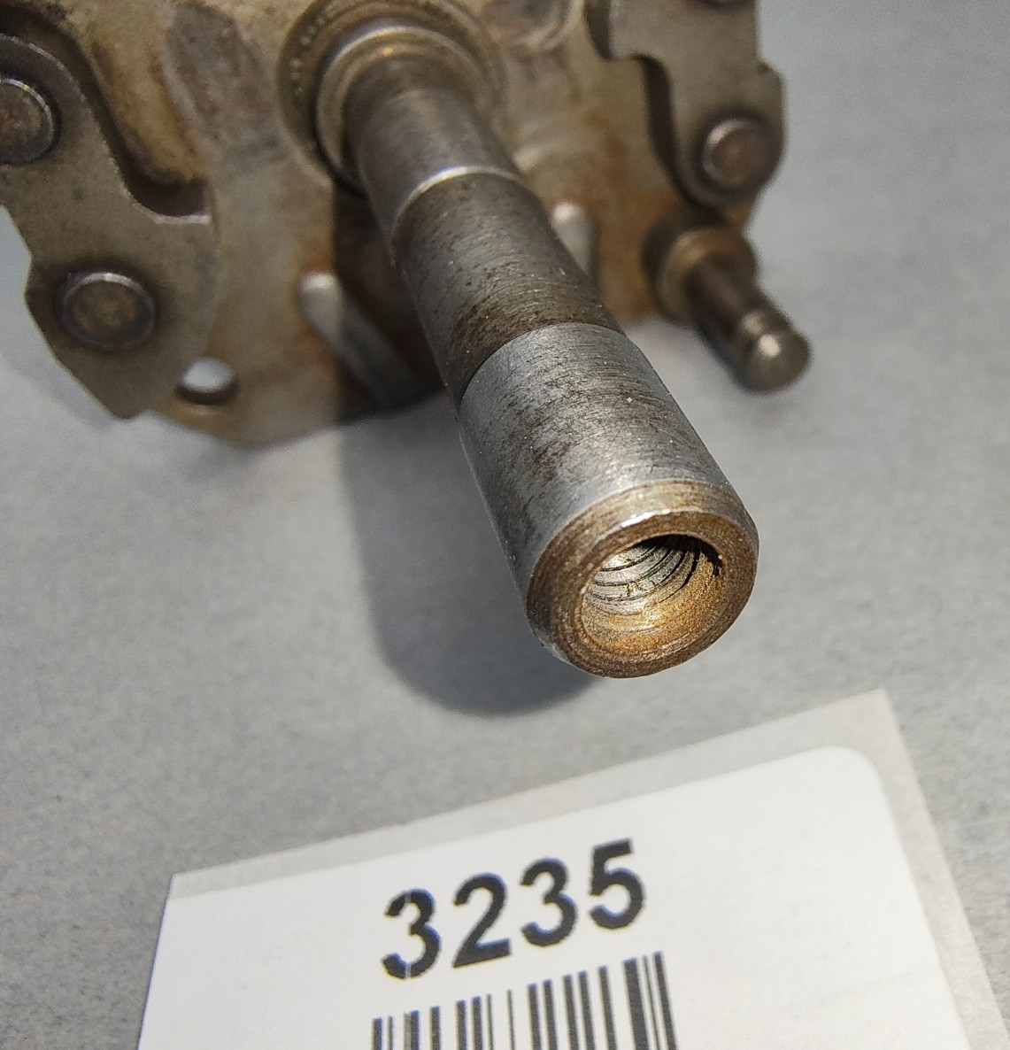 Lucas Original Distributor Shaft & Action Plate good used condition 54410296
