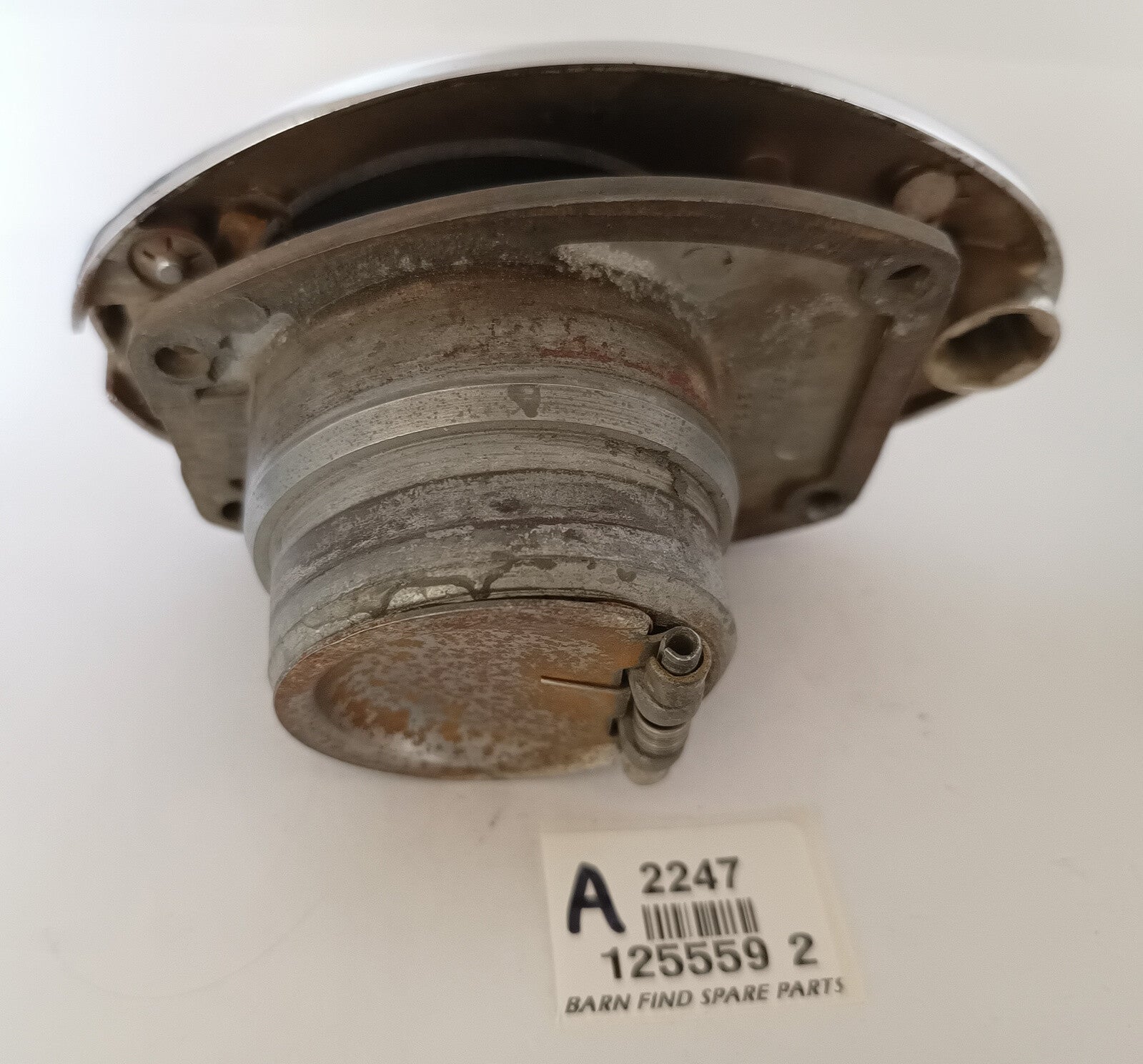 Jaguar Chrome Thin Fuel Filler Cap, 125559 2. Used Condition3