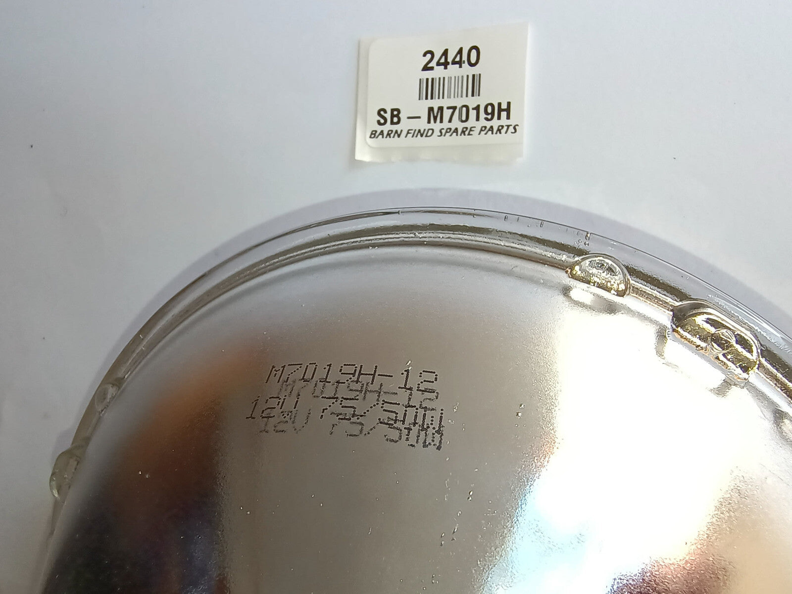 Headlamp 7 inch Sealed Beam, SB-M7019H New Old Stock. 2