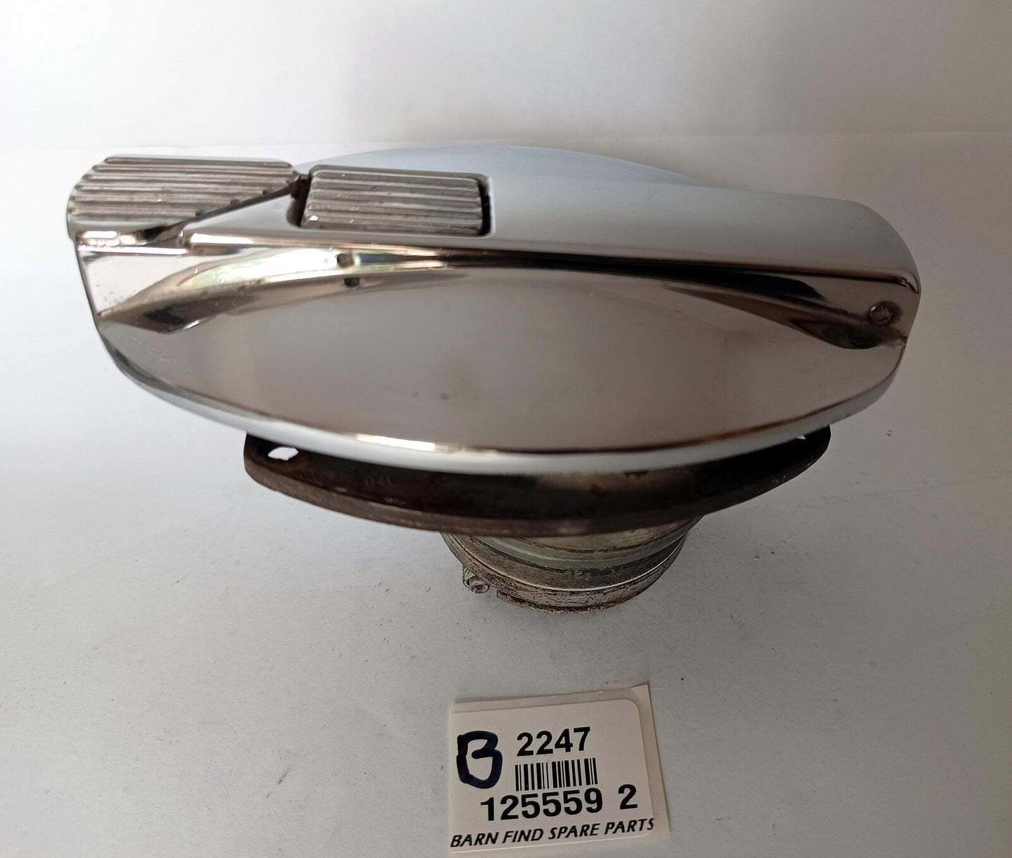 Jaguar Chrome Thin Fuel Filler Cap, 125559 2. Used Condition1
