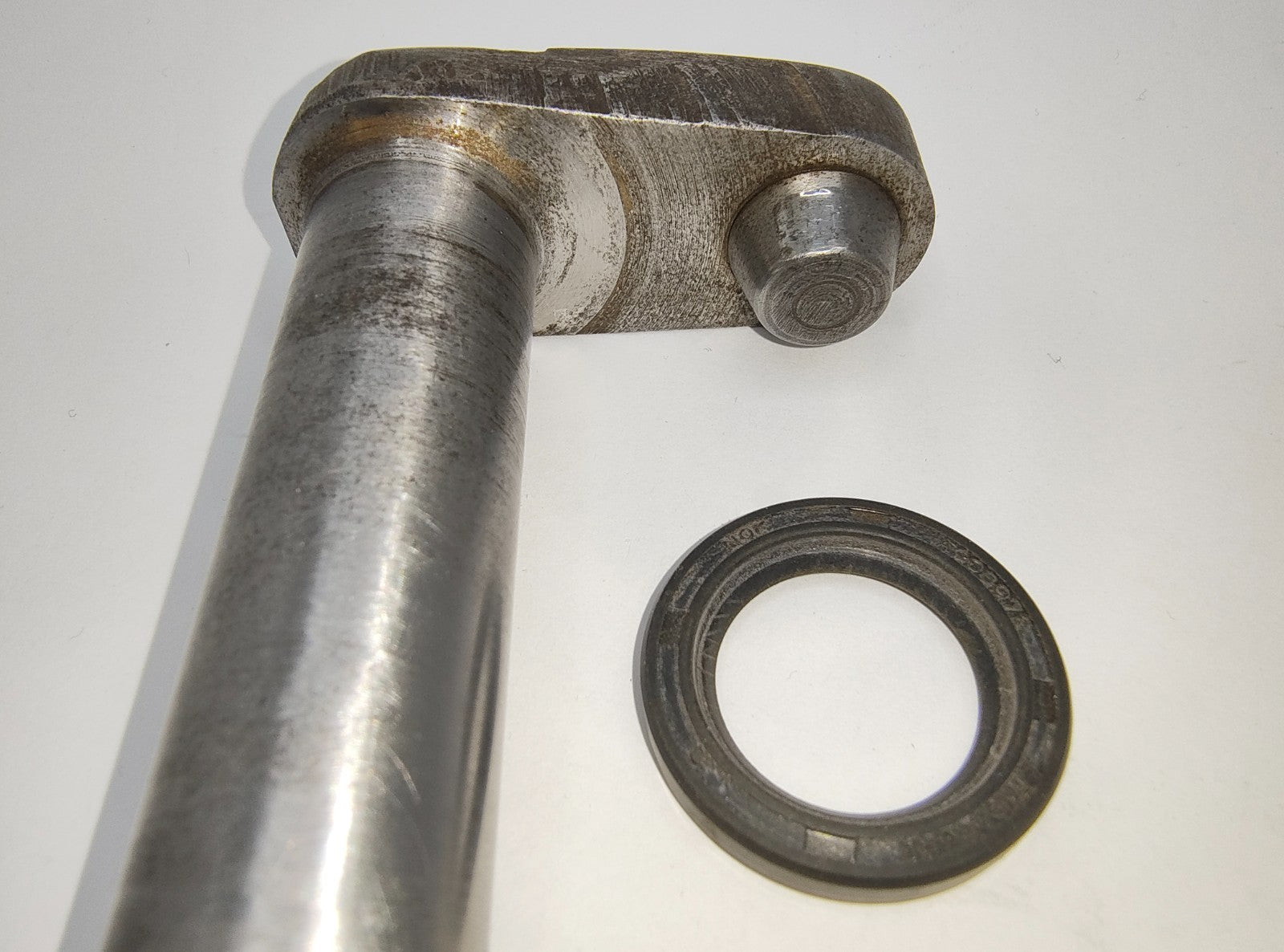 Steering Rack Sector Shaft, Good Used Condition 260-070 To Suit MG TA - TC7