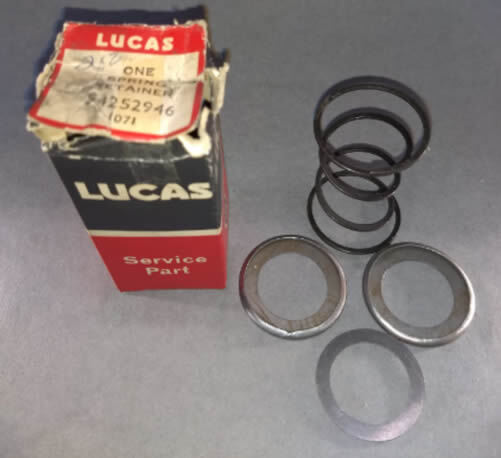 Lucas Pinion Return Spring & Retainer 542529460
