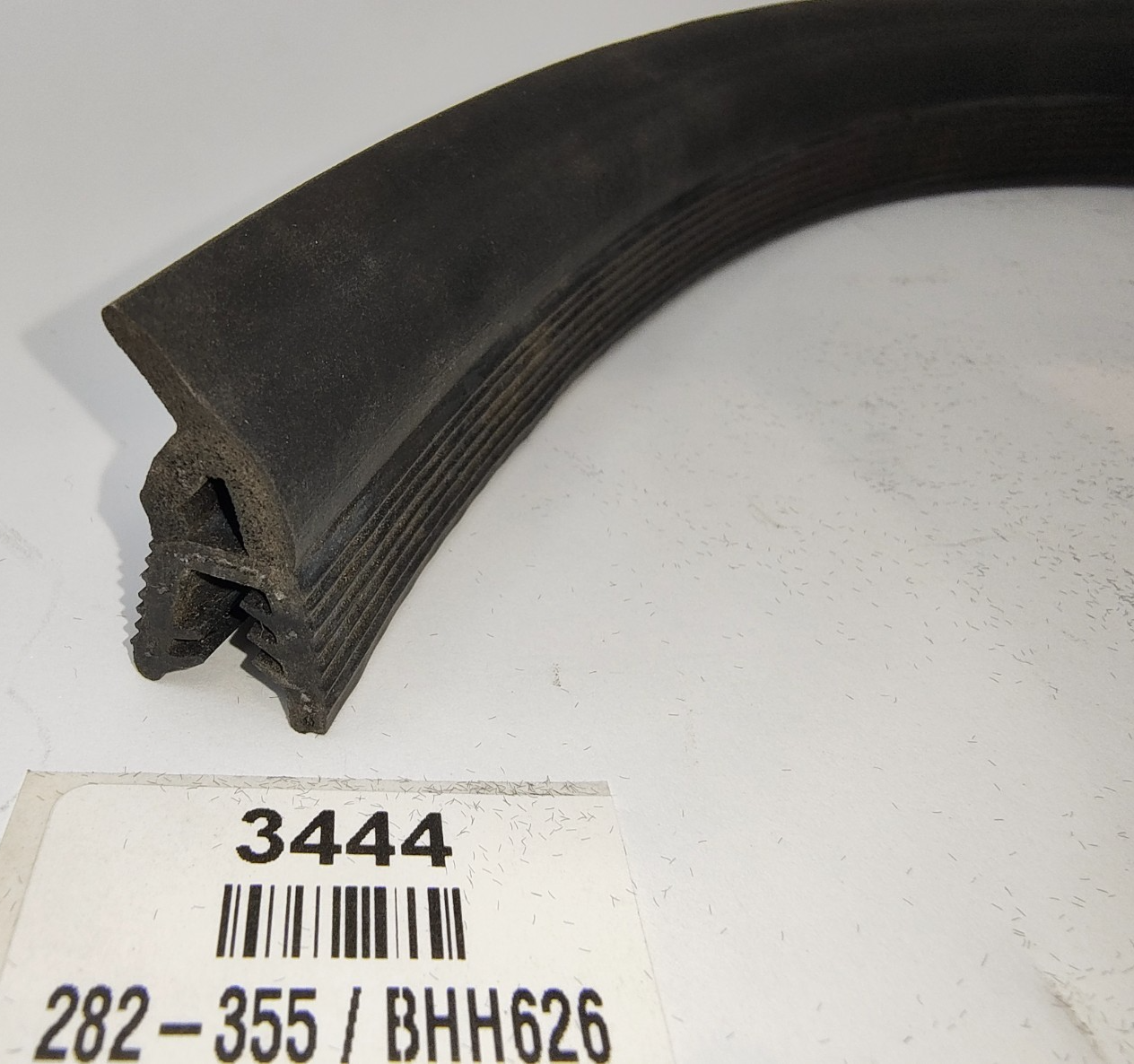 Baffle / Splash Plate Seal (Push On ) New 282-355 BHH626 Suits MG B 1973-19802