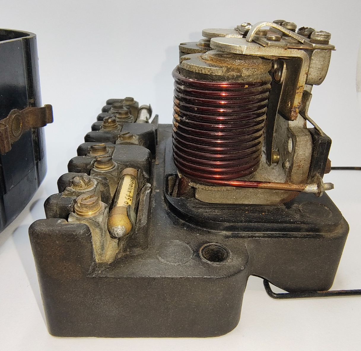 ORIGINAL Used LUCAS RF95/2 L4 12V Voltage Regulator 37076E Date Stamped 9 4911
