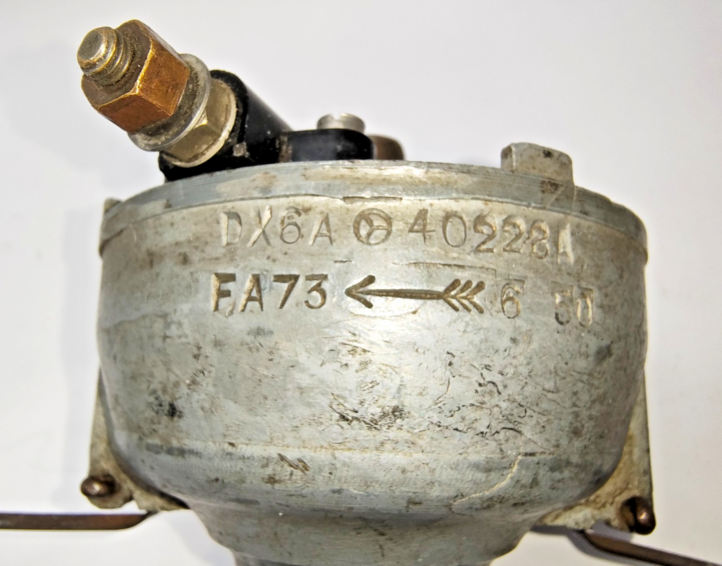 Lucas DX6A 40228A FA73 Good Used Distributor Date stamped 6 502