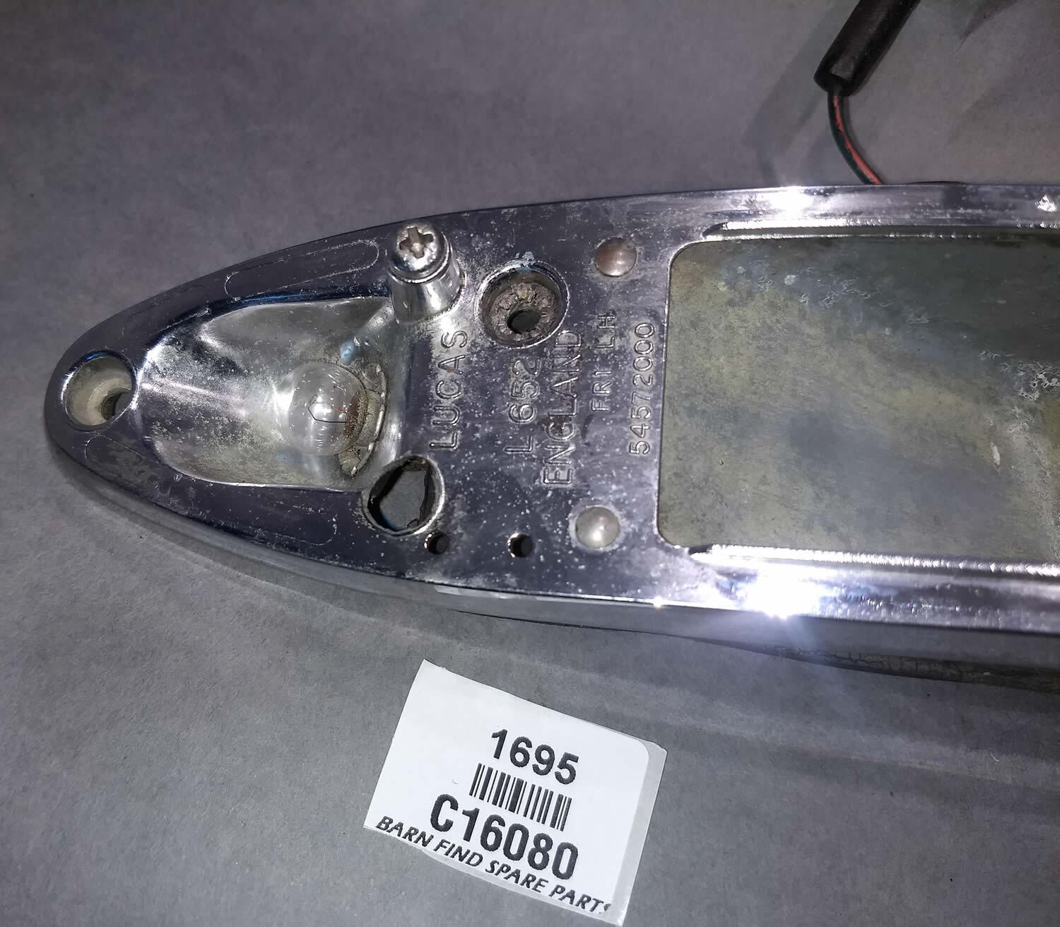 Jaguar E-Type Used Right Hand Front Side & Flasher Lamp  Light  Housing C160804