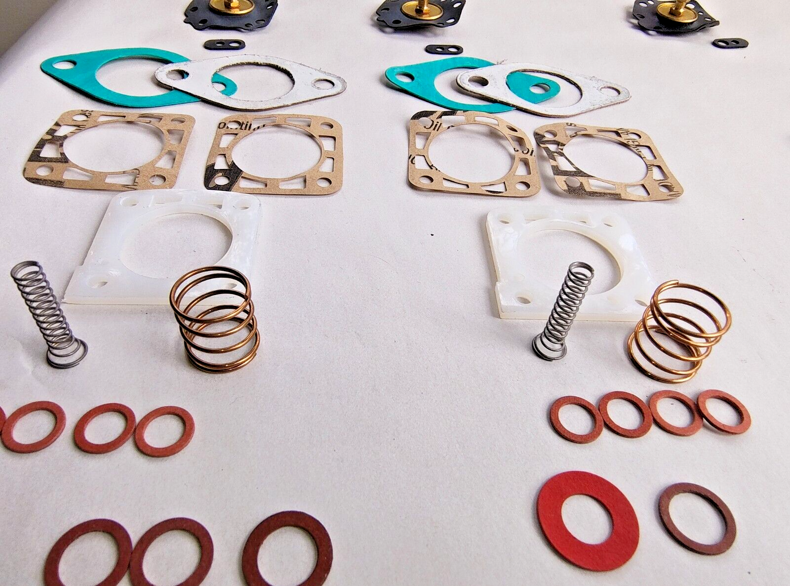 Zenith ZRK3 rebuild kit - there are some parts missing and some parts extra. NOS3