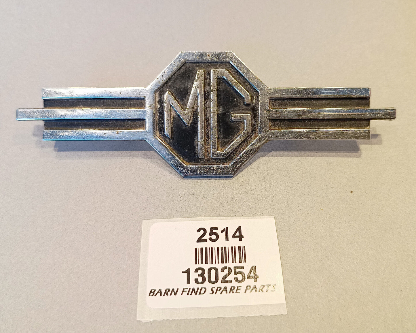 Original J Fray Ltd MG emblem black and chrome 130254 Used0
